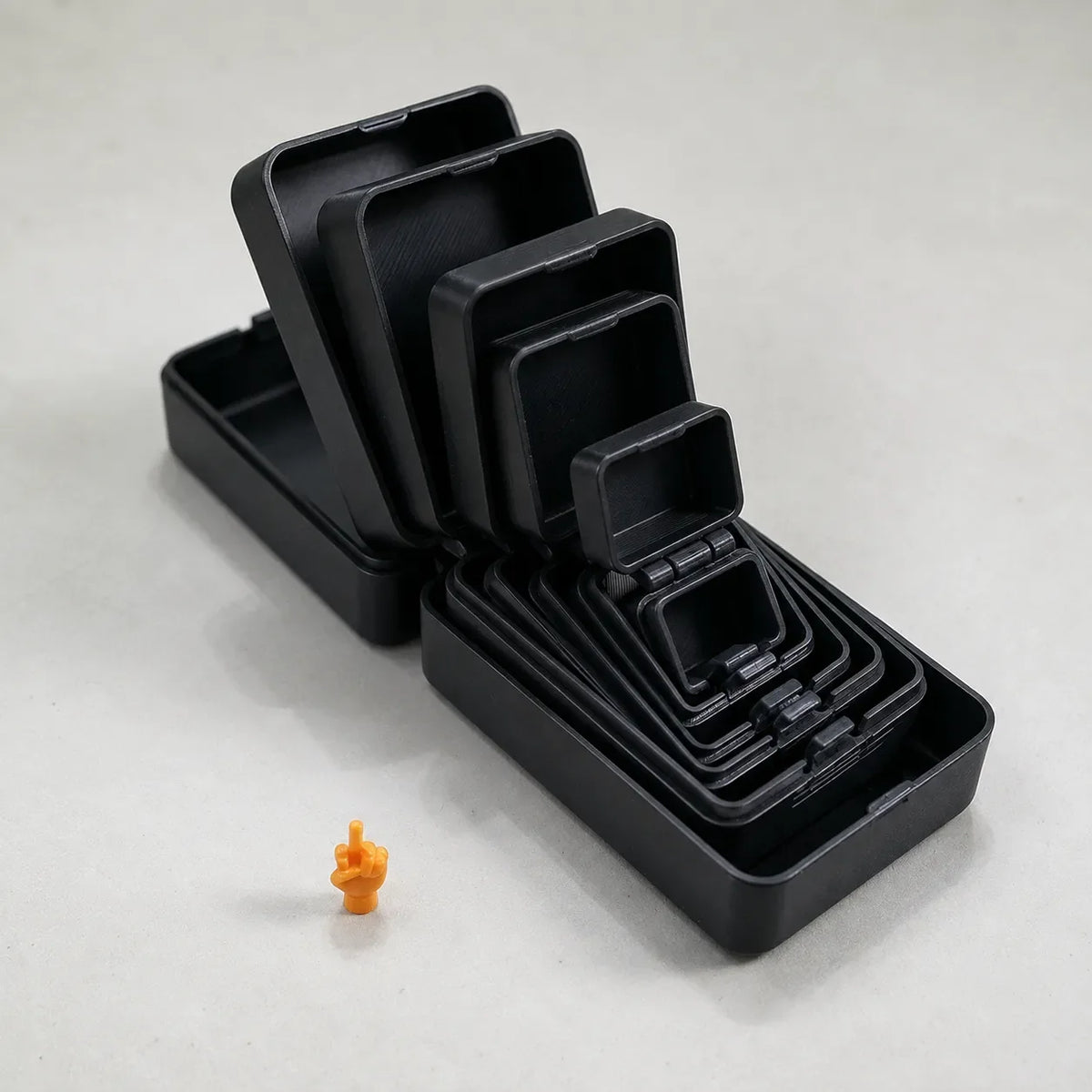 💥👆Never-Ending Middle Finger Prank Gift Box 🎁